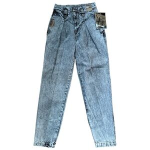 SOLD***Vintage 90s Jordache Basic Black Acid Wash Jeans Size 31x32